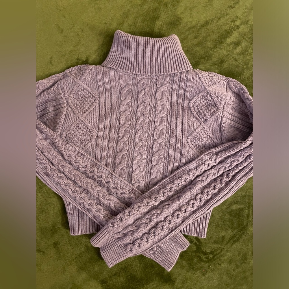 Cropped sweater